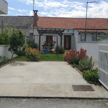 Holiday Home Arbanase ซาดาร์ ภายนอก รูปภาพ